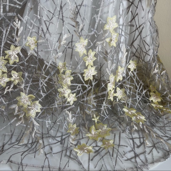 Banjul Designer White Embroidered Floral Dress size S NWT - Picture 5 of 10